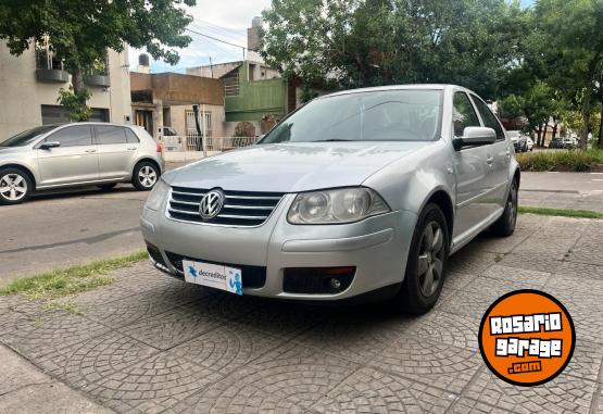 Autos - Volkswagen Bora 2.0 trendline 2009 GNC 180000Km - En Venta