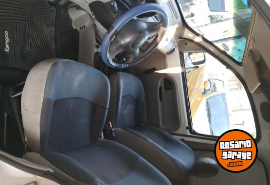 Utilitarios - Renault Kangoo 2012 GNC 170000Km - En Venta