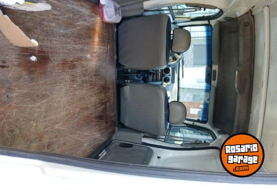 Utilitarios - Renault Kangoo 2012 GNC 170000Km - En Venta