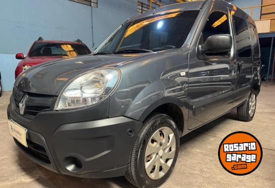 Utilitarios - Renault kangoo 2018 Nafta 105000Km - En Venta
