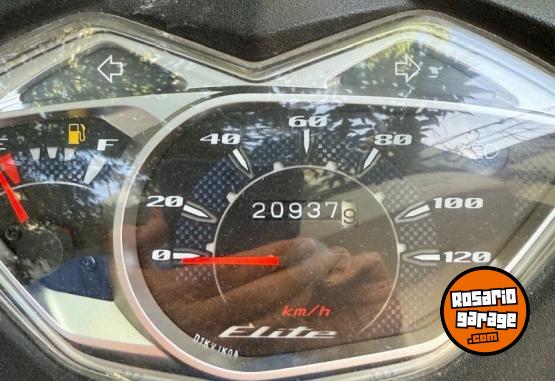 Motos - Honda Elite 2015 Nafta 20938Km - En Venta