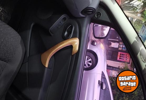 Utilitarios - Renault Duster 2012 GNC 300000Km - En Venta