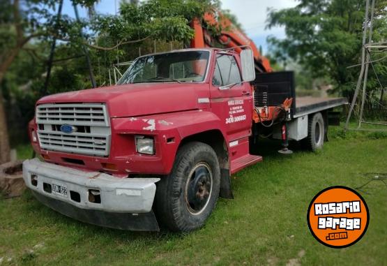 Camiones y Gr�as - Ford 6000 con hidro gr�a Ferioli - En Venta