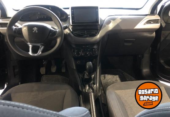 Autos - Peugeot 208 2018 GNC 92000Km - En Venta