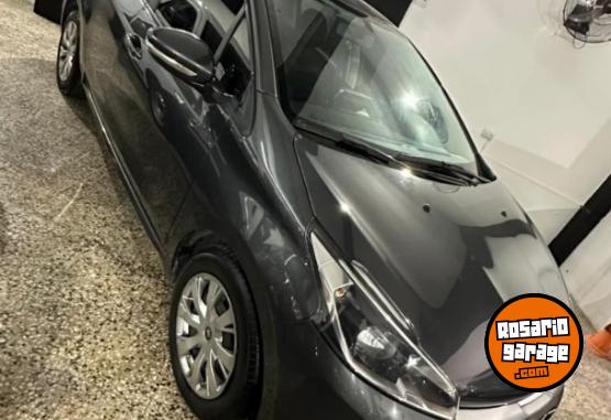 Autos - Peugeot 208 2018 GNC 92000Km - En Venta