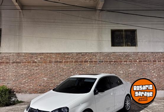 Autos - Volkswagen Vento T 2.0 (Alc�ntara) 2010 Nafta 140000Km - En Venta