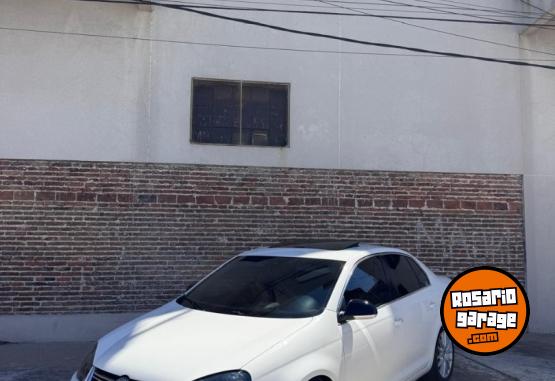 Autos - Volkswagen Vento T 2.0 (Alc�ntara) 2010 Nafta 140000Km - En Venta