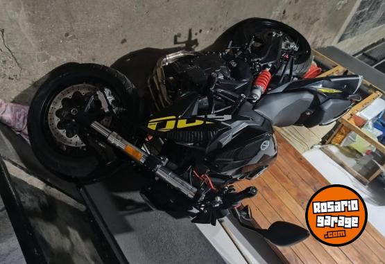 Motos - Benelli Tnt 600 2023 Nafta 4900Km - En Venta