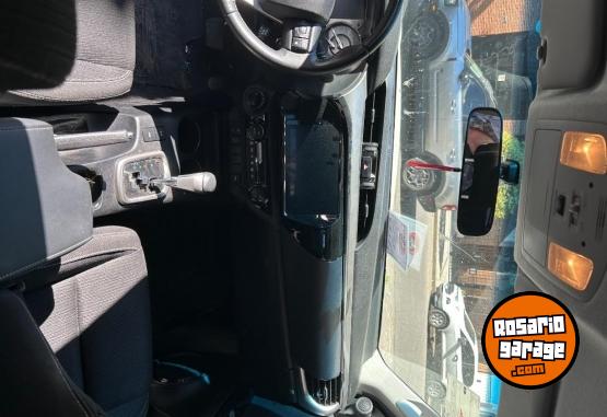 Camionetas - Toyota HILUX 2.8. SRV. 4x4 2024 Diesel 13000Km - En Venta
