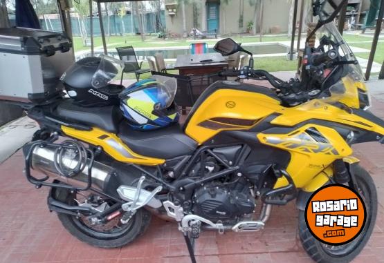 Motos - Benelli TRK 502X 2023 Nafta 10800Km - En Venta