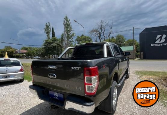 Autos - Ford Ranger 2014 Diesel 120000Km - En Venta