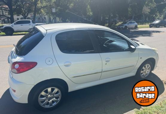 Autos - Peugeot 207 2013 Nafta 115000Km - En Venta