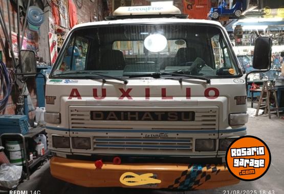 Camiones y Gr�as - Cami�n daihatsu delta - En Venta