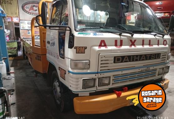 Camiones y Gr�as - Cami�n daihatsu delta - En Venta