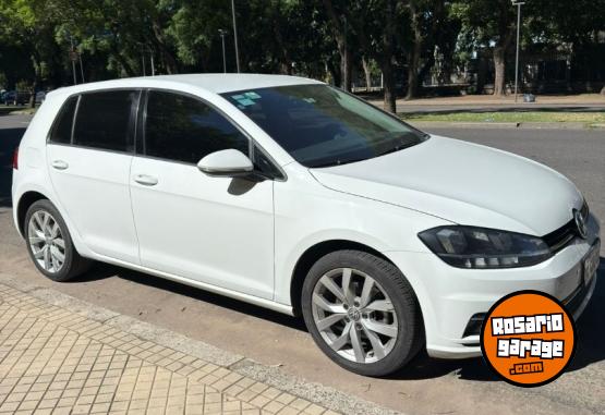 Autos - Volkswagen Golf Comfortline 2018 Nafta 110000Km - En Venta