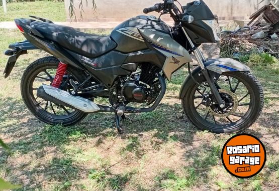 Motos - Honda Twister 125 2023 Nafta 3800Km - En Venta