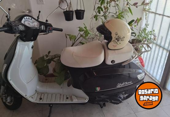 Motos - Motomel Strato Euro 2023 Nafta 250Km - En Venta