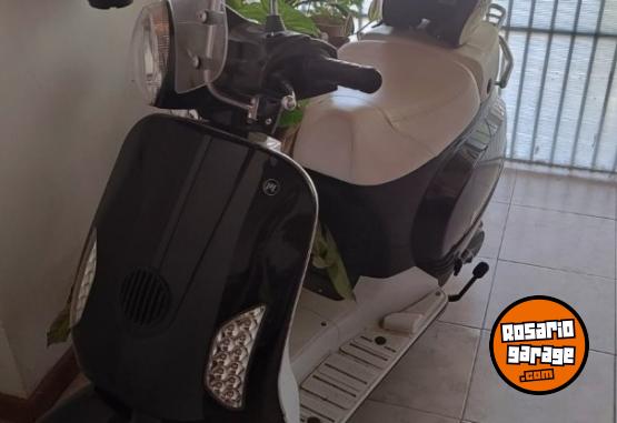 Motos - Motomel Strato Euro 2023 Nafta 250Km - En Venta