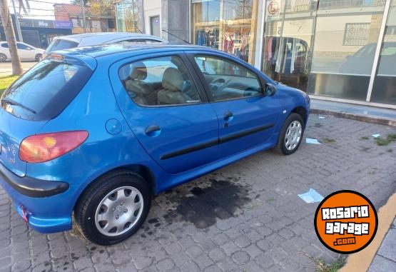 Autos - Peugeot 206 2005 Diesel 188000Km - En Venta