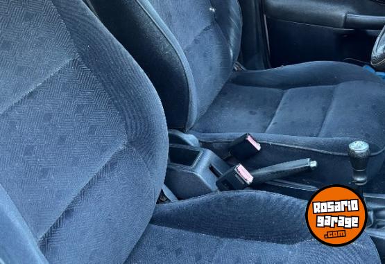 Autos - Peugeot 306 2001 Nafta 247000Km - En Venta