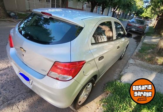 Autos - Chevrolet Onix Joy 2017 Nafta 229000Km - En Venta