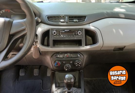 Autos - Chevrolet Onix Joy 2017 Nafta 229000Km - En Venta