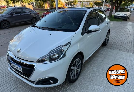 Autos - Peugeot 208 FELINE MT 2019 Nafta 54600Km - En Venta