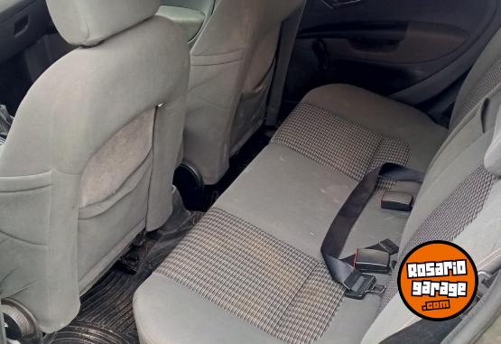 Autos - Fiat Punto 2011 GNC 170000Km - En Venta