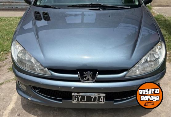 Autos - Peugeot 206 2008 Nafta 250000Km - En Venta