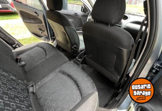 Autos - Peugeot 206 2008 Nafta 250000Km - En Venta