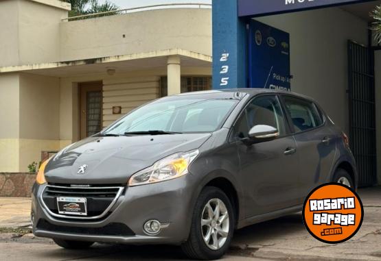 Autos - Peugeot 208 ALLURE 1.5 2014 Nafta 110000Km - En Venta