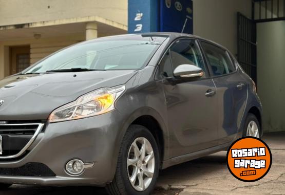 Autos - Peugeot 208 ALLURE 1.5 2014 Nafta 110000Km - En Venta