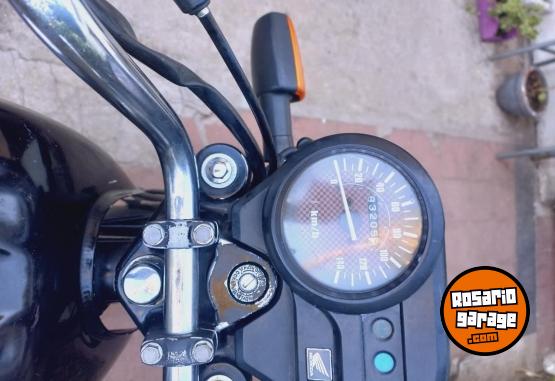 Motos - Honda Cb1 2014 Nafta 70000Km - En Venta