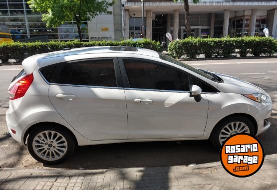 Autos - Ford FIESTA TITANIUM 2017 Nafta 97000Km - En Venta