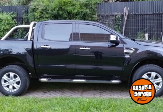 Camionetas - Ford Ranger 3.2 TDI DC XLT 2023 Diesel 36000Km - En Venta