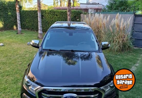 Camionetas - Ford Ranger 3.2 TDI DC XLT 2023 Diesel 36000Km - En Venta