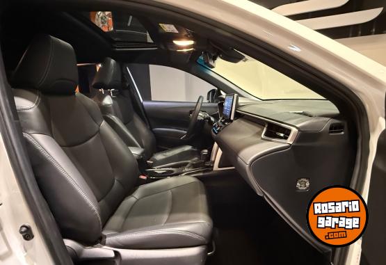 Autos - Toyota Corolla Cross 2024 Nafta 10000Km - En Venta