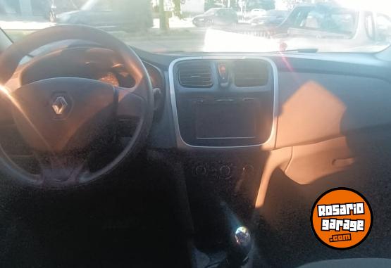 Autos - Renault LOGAN  1.6 8V 2015 GNC 111111Km - En Venta