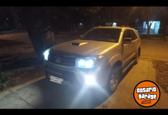 Camionetas - Toyota Sw4 srv 4x4 pana 7 as 2011 Diesel 222000Km - En Venta