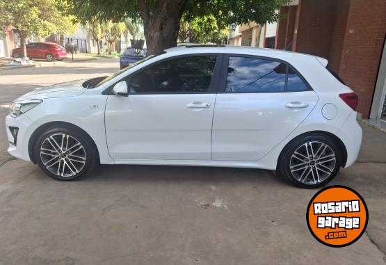 Autos - Kia Rio 2022 Nafta 52000Km - En Venta
