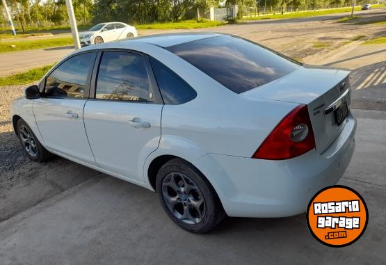 Autos - Ford Focus ghia 1.8 di�sel 4 p 2012 Diesel 173000Km - En Venta