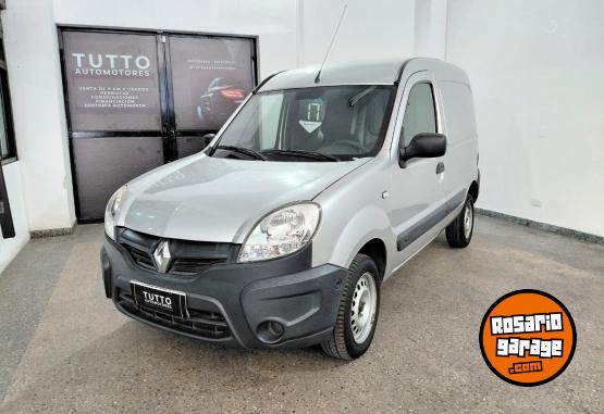 Utilitarios - Renault Kangoo 2017 Nafta 141000Km - En Venta