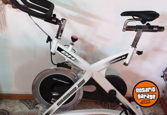 Deportes - Vendo bici fija - En Venta