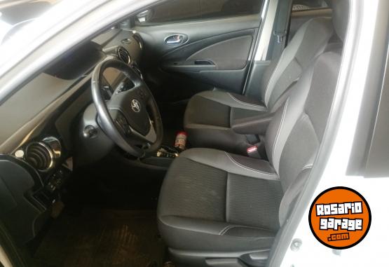 Autos - Toyota Etios 2023 Nafta 66000Km - En Venta