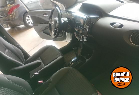 Autos - Toyota Etios 2023 Nafta 66000Km - En Venta