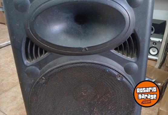 Electrónica - PARLANTE POTENCIADO - En Venta
