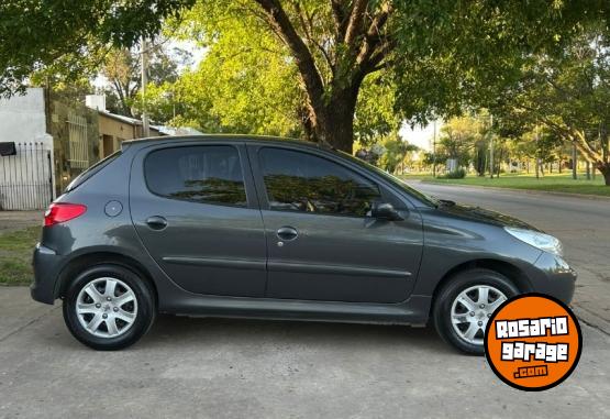 Autos - Peugeot 207 2014 Nafta 115000Km - En Venta