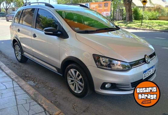 Autos - Volkswagen SURAN TRACK 1.6 NAFTA. 2019 Nafta 85000Km - En Venta