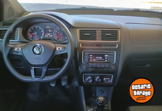 Autos - Volkswagen SURAN TRACK 1.6 NAFTA. 2019 Nafta 85000Km - En Venta