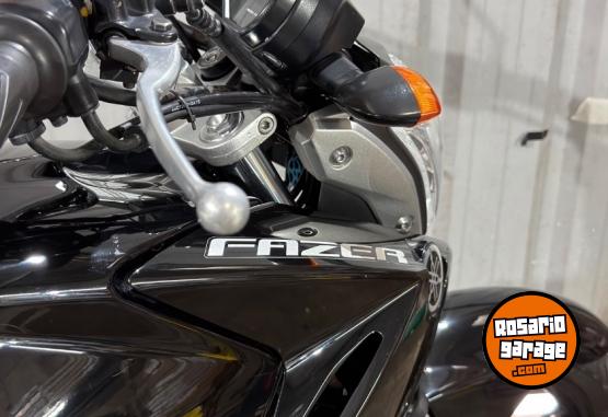 Motos - Yamaha Fazer 250 2012 Nafta 34000Km - En Venta